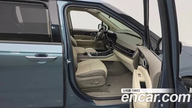 2025 Kia The New Carnival 4th Gen Gasoline 7-Seater Signature Sold VIN KNANE813BSS479904 – interior seats 2025 Kia The New Carnival 4th Gen Gasoline 7-Seater Signature Sold VIN KNANE813BSS479904 – interior seats