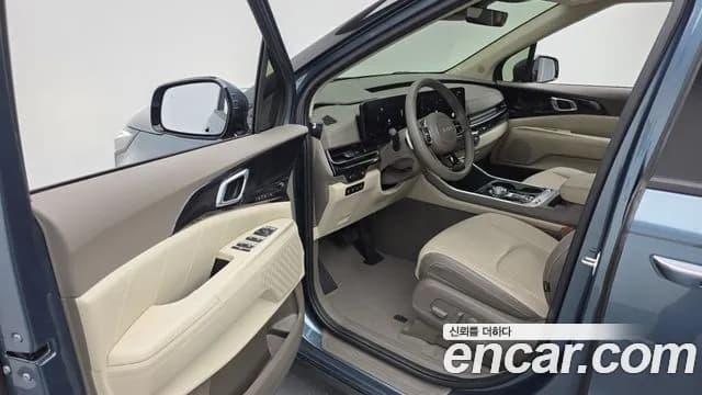 2025 Kia The New Carnival 4th Gen Gasoline 7-Seater Signature Sold VIN KNANE813BSS479904 – photo 20 2025 Kia The New Carnival 4th Gen Gasoline 7-Seater Signature Sold VIN KNANE813BSS479904 – photo 20