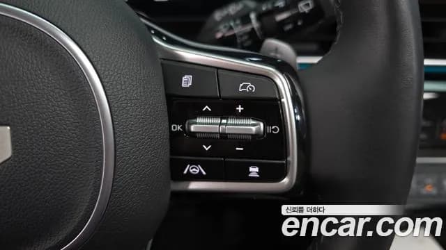2025 Kia The New Carnival 4th Gen Gasoline 7-Seater Gravity Sold VIN KNANE813BSS488725 – interior seats 2025 Kia The New Carnival 4th Gen Gasoline 7-Seater Gravity Sold VIN KNANE813BSS488725 – interior seats