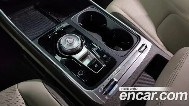 2025 Kia The New Carnival 4th Gen Gasoline 9-Seater Hi Limousine Sold VIN KNANE813BSS500649 – rear exterior 2025 Kia The New Carnival 4th Gen Gasoline 9-Seater Hi Limousine Sold VIN KNANE813BSS500649 – rear exterior