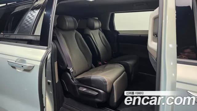 2025 Kia The New Carnival 4th Gen Gasoline 7-Seater Signature Sold VIN KNANE813BSS516630 – front exterior 2025 Kia The New Carnival 4th Gen Gasoline 7-Seater Signature Sold VIN KNANE813BSS516630 – front exterior