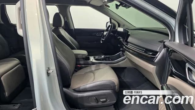 2025 Kia The New Carnival 4th Gen Gasoline 7-Seater Signature Sold VIN KNANE813BSS516630 – odometer reading 2025 Kia The New Carnival 4th Gen Gasoline 7-Seater Signature Sold VIN KNANE813BSS516630 – odometer reading