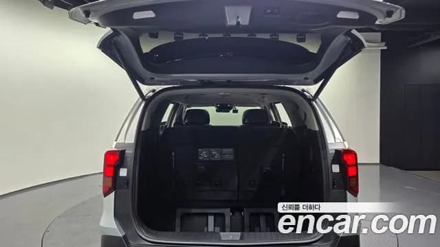 2025 Kia The New Carnival 4th Gen Gasoline 7-Seater Signature Sold VIN KNANE813BSS516630 – photo 16 2025 Kia The New Carnival 4th Gen Gasoline 7-Seater Signature Sold VIN KNANE813BSS516630 – photo 16