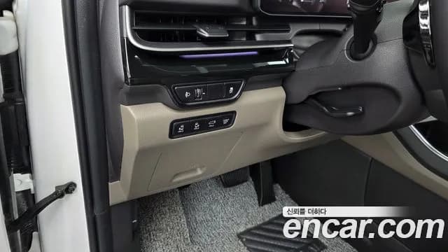 2025 Kia The New Carnival 4th Gen Gasoline 9-Seater Signature Sold VIN KNANE813BSS536431 – photo 16 2025 Kia The New Carnival 4th Gen Gasoline 9-Seater Signature Sold VIN KNANE813BSS536431 – photo 16