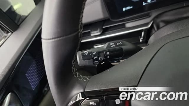 2025 Kia The New Carnival 4th Gen Gasoline 9-Seater Signature Sold VIN KNANE813BSS536431 – photo 24 2025 Kia The New Carnival 4th Gen Gasoline 9-Seater Signature Sold VIN KNANE813BSS536431 – photo 24