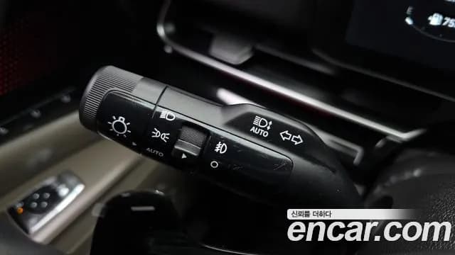 2025 Kia The New Carnival 4th Gen Gasoline 9-Seater Signature Sold VIN KNANE813BSS539038 – photo 27 2025 Kia The New Carnival 4th Gen Gasoline 9-Seater Signature Sold VIN KNANE813BSS539038 – photo 27