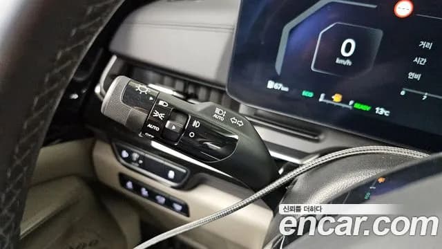 2024 Kia The New Carnival 4th Gen HEV 9seater Gravity Sold VIN KNANE81ABRS001685 – interior seats 2024 Kia The New Carnival 4th Gen HEV 9seater Gravity Sold VIN KNANE81ABRS001685 – interior seats