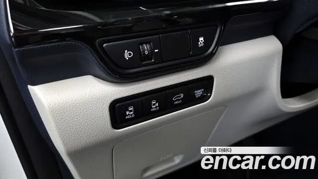 2024 Kia The New Carnival 4th Gen HEV 7seater Signature Sold VIN KNANE81ABRS009198 – photo 12 2024 Kia The New Carnival 4th Gen HEV 7seater Signature Sold VIN KNANE81ABRS009198 – photo 12