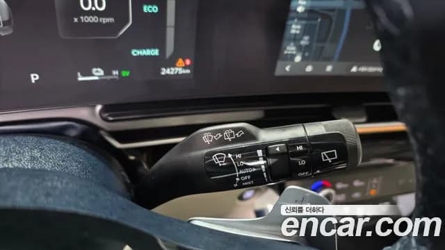 2024 Kia The New Carnival 4th Gen HEV 9seater Signature Sold VIN KNANE81ABRS010990 – exterior detail 2024 Kia The New Carnival 4th Gen HEV 9seater Signature Sold VIN KNANE81ABRS010990 – exterior detail