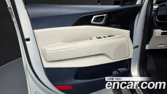 2024 Kia The New Carnival 4th Gen HEV 9seater Signature Sold VIN KNANE81ABRS010990 – photo 13 2024 Kia The New Carnival 4th Gen HEV 9seater Signature Sold VIN KNANE81ABRS010990 – photo 13