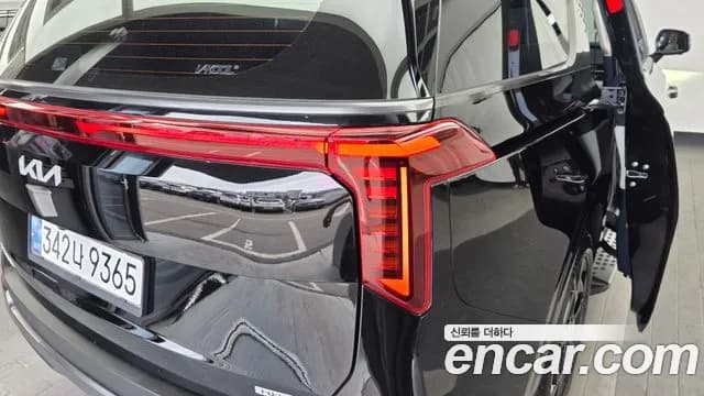 2025 Kia The New Carnival 4th Gen HEV 7seater Gravity Sold VIN KNANE81ABSS016509 – exterior detail 2025 Kia The New Carnival 4th Gen HEV 7seater Gravity Sold VIN KNANE81ABSS016509 – exterior detail