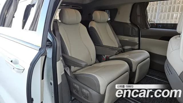 2025 Kia The New Carnival 4th Gen HEV 7-Seater Hi Limousine Sold VIN KNANE81ABSS019576 – rear exterior 2025 Kia The New Carnival 4th Gen HEV 7-Seater Hi Limousine Sold VIN KNANE81ABSS019576 – rear exterior