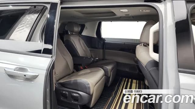 2025 Kia The New Carnival 4th Gen HEV 7seater Gravity Sold VIN KNANE81ABSS019906 – side profile 2025 Kia The New Carnival 4th Gen HEV 7seater Gravity Sold VIN KNANE81ABSS019906 – side profile