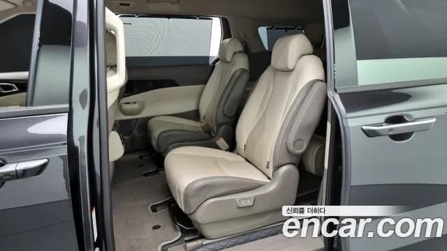 2025 Kia The New Carnival 4th Gen HEV 9seater Gravity Sold VIN KNANE81ABSS026260 – trunk area 2025 Kia The New Carnival 4th Gen HEV 9seater Gravity Sold VIN KNANE81ABSS026260 – trunk area