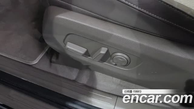 2025 Kia The New Carnival 4th Gen HEV 7seater Gravity Sold VIN KNANE81ABSS026413 – side profile 2025 Kia The New Carnival 4th Gen HEV 7seater Gravity Sold VIN KNANE81ABSS026413 – side profile