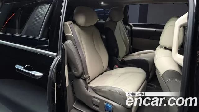 2025 Kia The New Carnival 4th Gen HEV 7seater Gravity Sold VIN KNANE81ABSS026413 – exterior detail 2025 Kia The New Carnival 4th Gen HEV 7seater Gravity Sold VIN KNANE81ABSS026413 – exterior detail