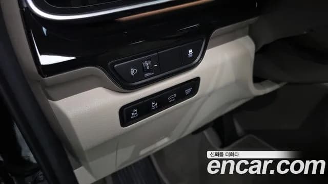 2025 Kia The New Carnival 4th Gen HEV 7seater Gravity Sold VIN KNANE81ABSS026413 – photo 28 2025 Kia The New Carnival 4th Gen HEV 7seater Gravity Sold VIN KNANE81ABSS026413 – photo 28
