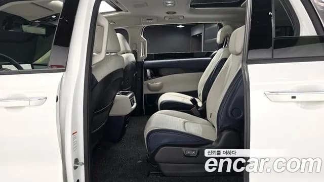 2025 Kia The New Carnival 4th Gen HEV 9seater Signature Sold VIN KNANE81ABSS027428 – exterior detail 2025 Kia The New Carnival 4th Gen HEV 9seater Signature Sold VIN KNANE81ABSS027428 – exterior detail