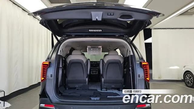 2025 Kia The New Carnival 4th Gen HEV 9seater Gravity Sold VIN KNANE81ABSS038627 – odometer reading 2025 Kia The New Carnival 4th Gen HEV 9seater Gravity Sold VIN KNANE81ABSS038627 – odometer reading