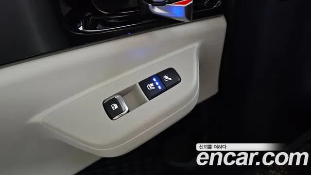 2025 Kia The New Carnival 4th Gen HEV 9seater Gravity Sold VIN KNANE81ABSS039358 – photo 31 2025 Kia The New Carnival 4th Gen HEV 9seater Gravity Sold VIN KNANE81ABSS039358 – photo 31