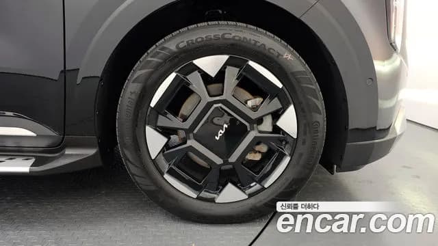 2025 Kia The New Carnival 4th Gen HEV 7-Seater Hi Limousine Sold VIN KNANE81ABSS039965 – front exterior 2025 Kia The New Carnival 4th Gen HEV 7-Seater Hi Limousine Sold VIN KNANE81ABSS039965 – front exterior