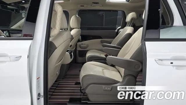 2025 Kia The New Carnival 4th Gen HEV 9seater Gravity Sold VIN KNANE81ABSS077107 – photo 11 2025 Kia The New Carnival 4th Gen HEV 9seater Gravity Sold VIN KNANE81ABSS077107 – photo 11
