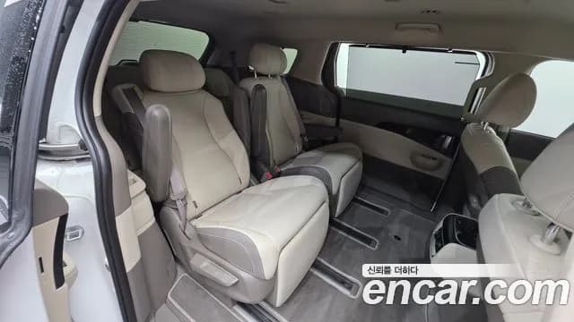 2025 Kia The New Carnival 4th Gen HEV 7seater Signature Sold VIN KNANE81ABSS091748 – rear exterior 2025 Kia The New Carnival 4th Gen HEV 7seater Signature Sold VIN KNANE81ABSS091748 – rear exterior