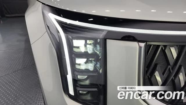2025 Kia The New Carnival 4th Gen HEV 7seater Signature Sold VIN KNANE81ABSS105375 – trunk area 2025 Kia The New Carnival 4th Gen HEV 7seater Signature Sold VIN KNANE81ABSS105375 – trunk area