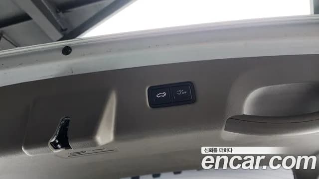 2025 Kia The New Carnival 4th Gen HEV 7seater Signature Sold VIN KNANE81ABSS105375 – photo 12 2025 Kia The New Carnival 4th Gen HEV 7seater Signature Sold VIN KNANE81ABSS105375 – photo 12