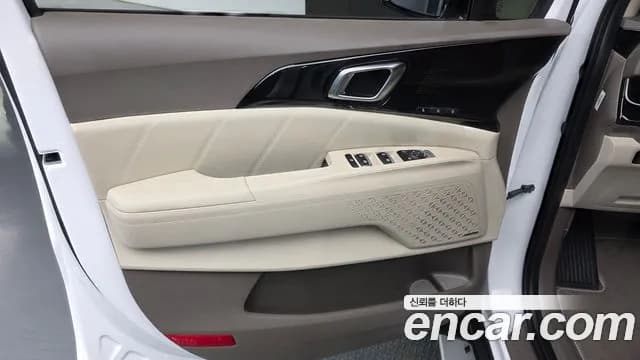 2025 Kia The New Carnival 4th Gen HEV 7seater Gravity Sold VIN KNANE81ABSS106586 – photo 17 2025 Kia The New Carnival 4th Gen HEV 7seater Gravity Sold VIN KNANE81ABSS106586 – photo 17
