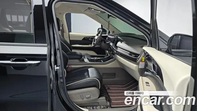 2025 Kia The New Carnival 4th Gen HEV 9-Seater Hi-Limousine (Special vehicle) Sold VIN KNANE81ABSS107579 – side profile 2025 Kia The New Carnival 4th Gen HEV 9-Seater Hi-Limousine (Special vehicle) Sold VIN KNANE81ABSS107579 – side profile
