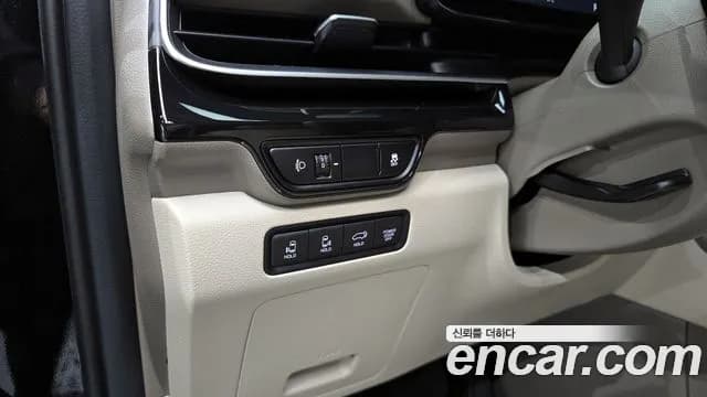 2026 Kia The New Carnival 4th Gen HEV 9-Seater Hi-Limousine Sold VIN KNANE81ABTS123009 – photo 17 2026 Kia The New Carnival 4th Gen HEV 9-Seater Hi-Limousine Sold VIN KNANE81ABTS123009 – photo 17