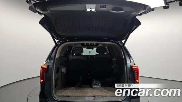 2026 Kia The New Carnival 4th Gen HEV 7-Seater Hi Limousine Sold VIN KNANE81ABTS132756 – trunk area 2026 Kia The New Carnival 4th Gen HEV 7-Seater Hi Limousine Sold VIN KNANE81ABTS132756 – trunk area