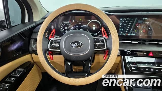 2021 Kia Carnival 4Generation 9-Seater Signature Sold VIN KNANE81BBMS002601 – rear exterior 2021 Kia Carnival 4Generation 9-Seater Signature Sold VIN KNANE81BBMS002601 – rear exterior