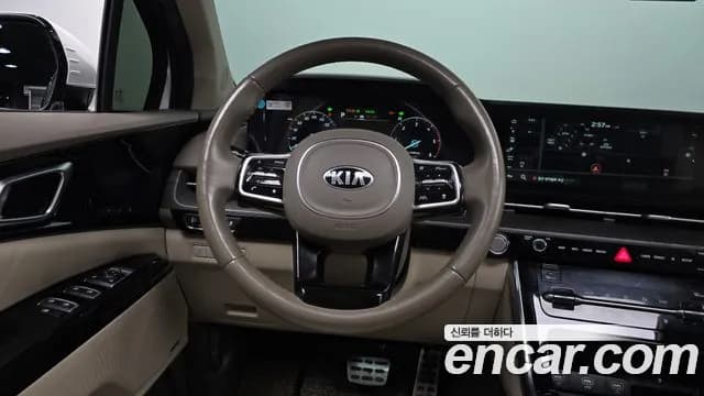 2021 Kia Carnival 4Generation 9-Seater Signature Sold VIN KNANE81BBMS018582 – exterior detail 2021 Kia Carnival 4Generation 9-Seater Signature Sold VIN KNANE81BBMS018582 – exterior detail