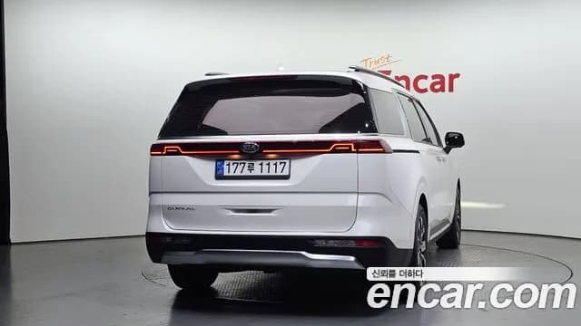 2021 Kia Carnival 4Generation 9-Seater Signature Sold VIN KNANE81BBMS021021 – exterior detail 2021 Kia Carnival 4Generation 9-Seater Signature Sold VIN KNANE81BBMS021021 – exterior detail