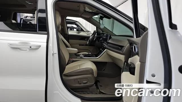 2021 Kia Carnival 4th Gen 9-Seater Signature Sold VIN KNANE81BBMS030922 – interior seats 2021 Kia Carnival 4th Gen 9-Seater Signature Sold VIN KNANE81BBMS030922 – interior seats