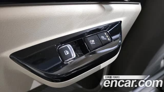 2021 Kia Carnival 4Generation 9-Seater Signature Sold VIN KNANE81BBMS035642 – side profile 2021 Kia Carnival 4Generation 9-Seater Signature Sold VIN KNANE81BBMS035642 – side profile
