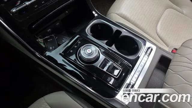 2021 Kia Carnival 4Generation 9-Seater Signature Sold VIN KNANE81BBMS035642 – exterior detail 2021 Kia Carnival 4Generation 9-Seater Signature Sold VIN KNANE81BBMS035642 – exterior detail