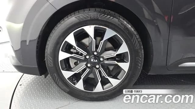 2021 Kia Carnival 4Generation 9-Seater Signature Sold VIN KNANE81BBMS035642 – photo 16 2021 Kia Carnival 4Generation 9-Seater Signature Sold VIN KNANE81BBMS035642 – photo 16
