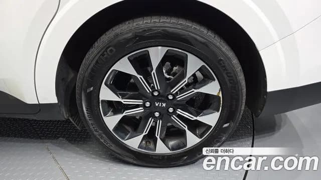2021 Kia Carnival 4Generation 9-Seater Signature Sold VIN KNANE81BBMS043793 – rear exterior 2021 Kia Carnival 4Generation 9-Seater Signature Sold VIN KNANE81BBMS043793 – rear exterior
