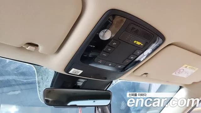 2021 Kia Carnival 4Generation 9-Seater Signature Sold VIN KNANE81BBMS052223 – exterior detail 2021 Kia Carnival 4Generation 9-Seater Signature Sold VIN KNANE81BBMS052223 – exterior detail
