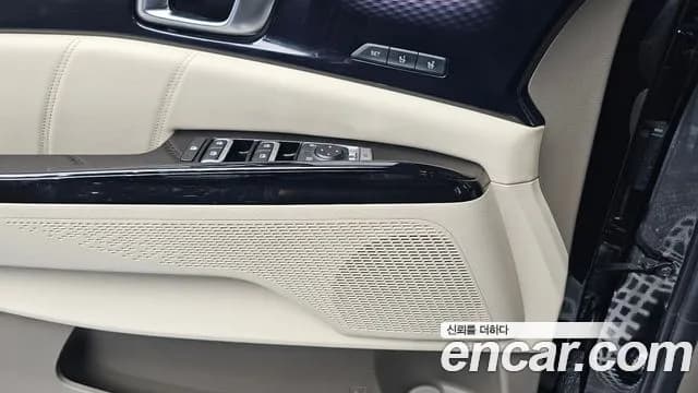 2021 Kia Carnival 4Generation 9-Seater Hi-Limousine Sold VIN KNANE81BBMS061746 – exterior detail 2021 Kia Carnival 4Generation 9-Seater Hi-Limousine Sold VIN KNANE81BBMS061746 – exterior detail