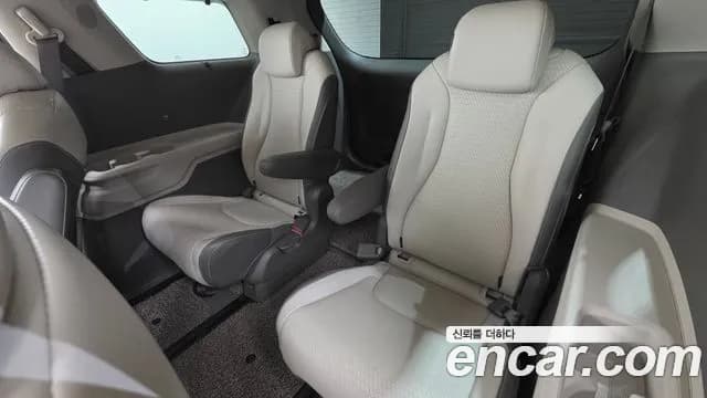 2021 Kia Carnival 4th Gen 9-Seater Signature Sold VIN KNANE81BBMS080131 – interior seats 2021 Kia Carnival 4th Gen 9-Seater Signature Sold VIN KNANE81BBMS080131 – interior seats