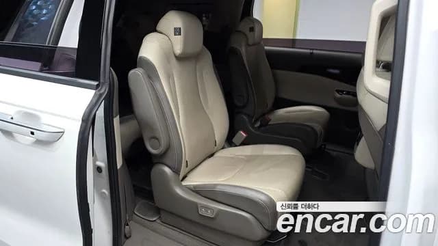 2021 Kia Carnival 4th Gen 9-Seater Signature Sold VIN KNANE81BBMS084324 – trunk area 2021 Kia Carnival 4th Gen 9-Seater Signature Sold VIN KNANE81BBMS084324 – trunk area