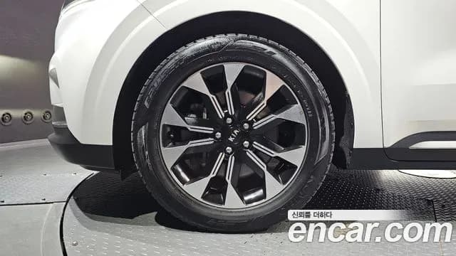 2021 Kia Carnival 4Generation 9-Seater Signature Sold VIN KNANE81BBMS106500 – front exterior 2021 Kia Carnival 4Generation 9-Seater Signature Sold VIN KNANE81BBMS106500 – front exterior