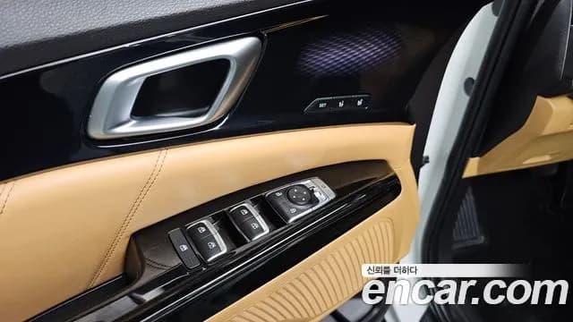 2021 Kia Carnival 4Generation 9-Seater Signature Sold VIN KNANE81BBMS106500 – interior seats 2021 Kia Carnival 4Generation 9-Seater Signature Sold VIN KNANE81BBMS106500 – interior seats