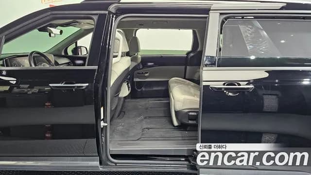 2021 Kia Carnival 4Generation 7-Seater Signature Sold VIN KNANE81BBMS113579 – front exterior 2021 Kia Carnival 4Generation 7-Seater Signature Sold VIN KNANE81BBMS113579 – front exterior