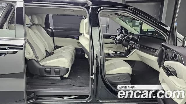 2021 Kia Carnival 4Generation 7-Seater Signature Sold VIN KNANE81BBMS113579 – interior seats 2021 Kia Carnival 4Generation 7-Seater Signature Sold VIN KNANE81BBMS113579 – interior seats
