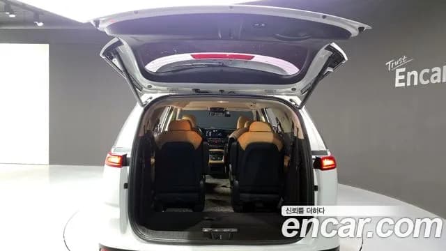 2021 Kia Carnival 4Generation 9-Seater Signature Sold VIN KNANE81BBMS114319 – interior seats 2021 Kia Carnival 4Generation 9-Seater Signature Sold VIN KNANE81BBMS114319 – interior seats